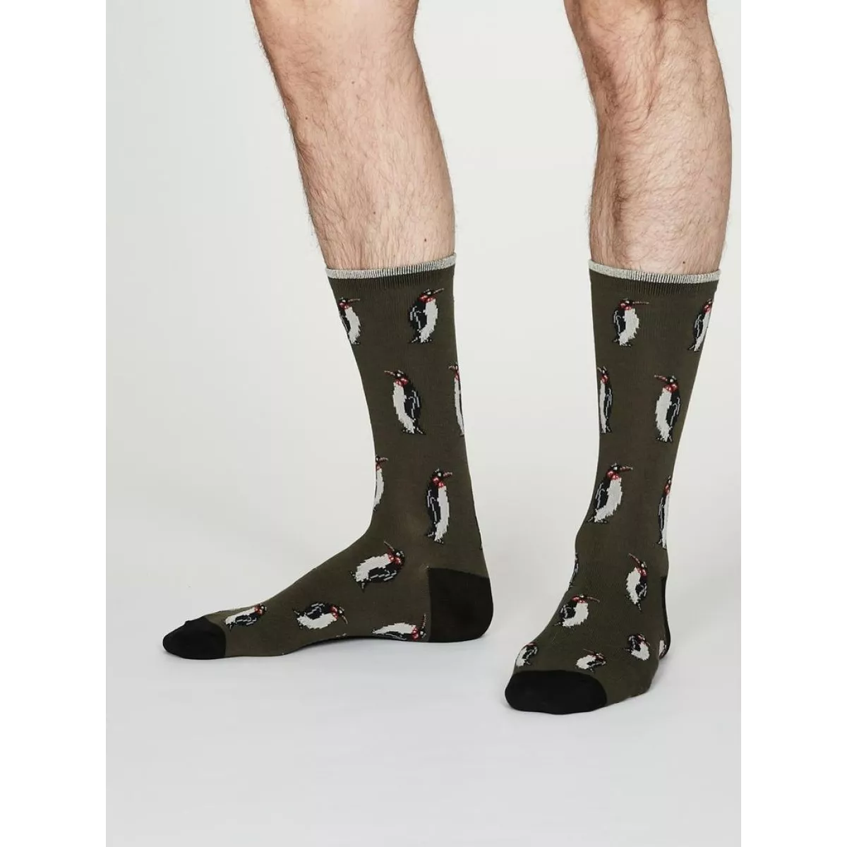 Chaussettes gris noyer imprimées pingouin en bambou