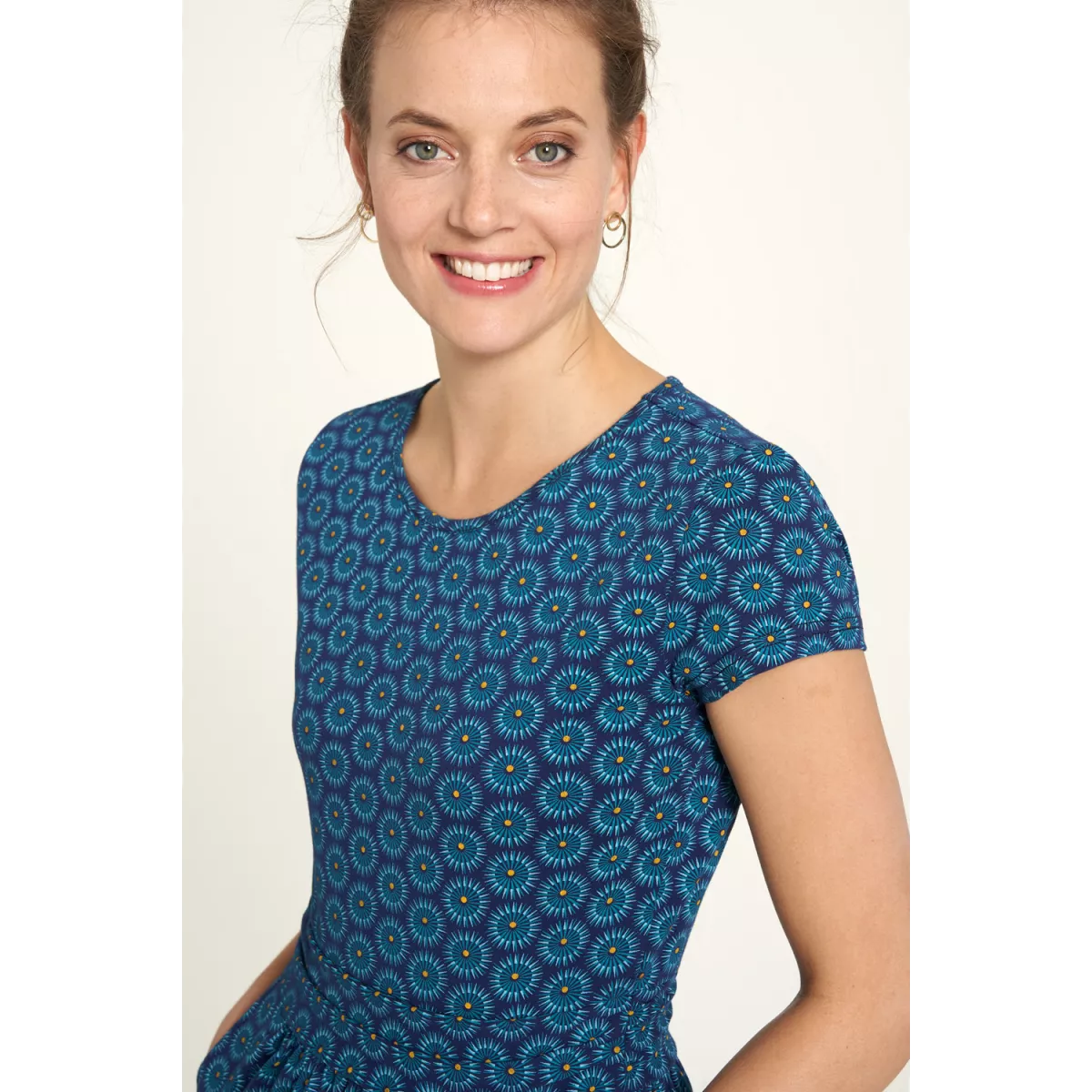 Robe jersey en coton bio, motif à fleur, bleu, GOTS