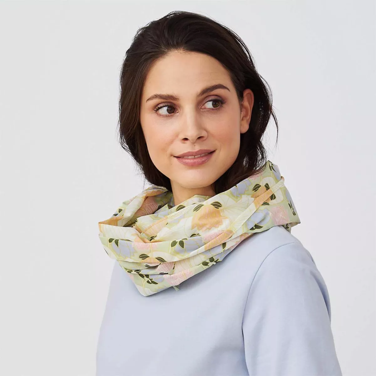 Écharpe fleurie fleurs de lotus verte pastel