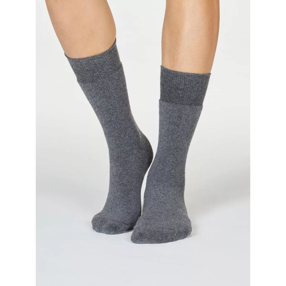 Chaussettes moelleuses rouges, bleues ou grises