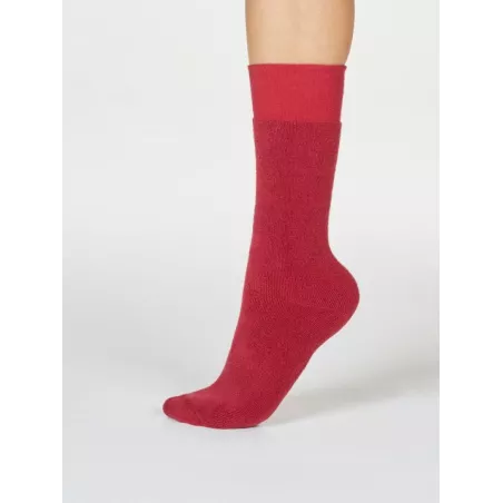 Chaussettes moelleuses rouges, bleues ou grises