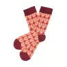 Chaussettes colorées originales rouge et jaune motif feuille 