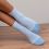 chaussettes bleues rayures blanches
