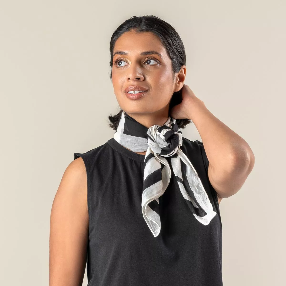 Foulard en coton bio, noir et blanc, RAYEN