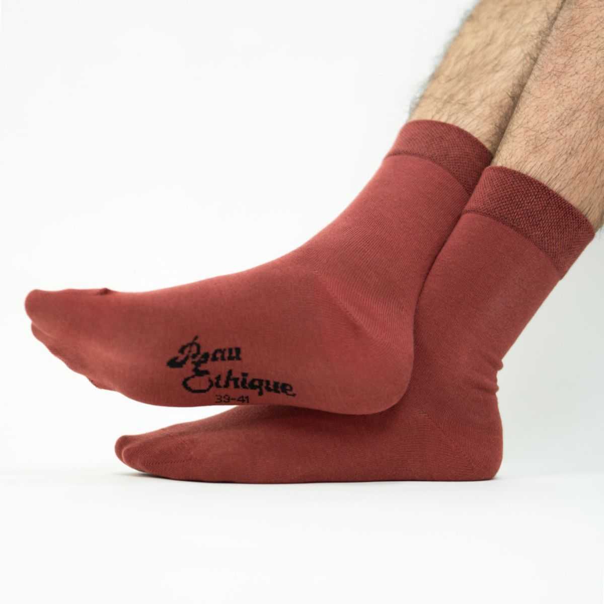 Chaussettes rouge brique