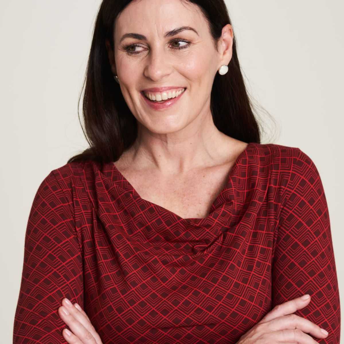 Chemise à col bénitier motif géométrique