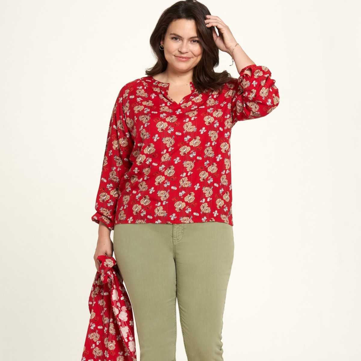 Chemisier à manches longues en EcoVero, motif à fleur, rouge