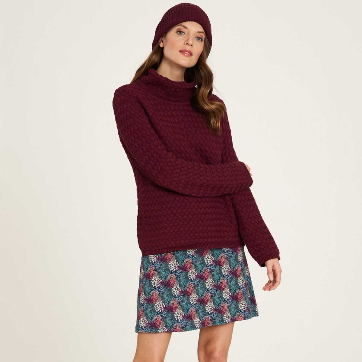 Pull tricoté avec un col montant en coton bio, GOTS