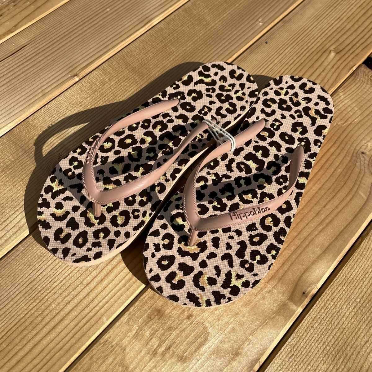 Tongs "LEOPARD" - Semelle motifs léopard Tongs "LEOPARD" - Semelle motifs léopard