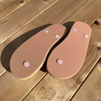 Tongs "ORIA" - Semelle verte et crème - Strap rose