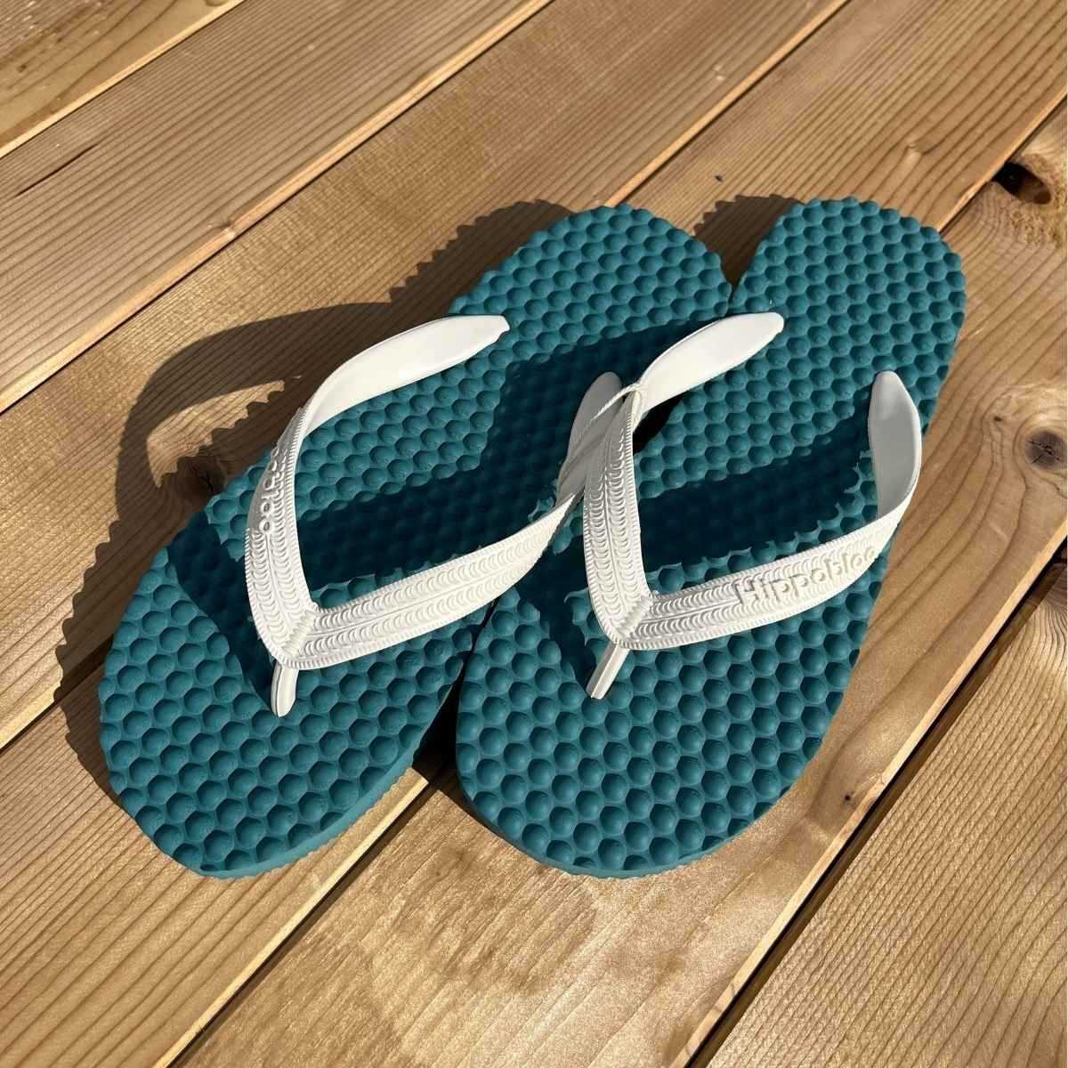 Tongs "KYOS" - Semelle avec billes de massage Tongs "KYOS" - Semelle avec billes de massage