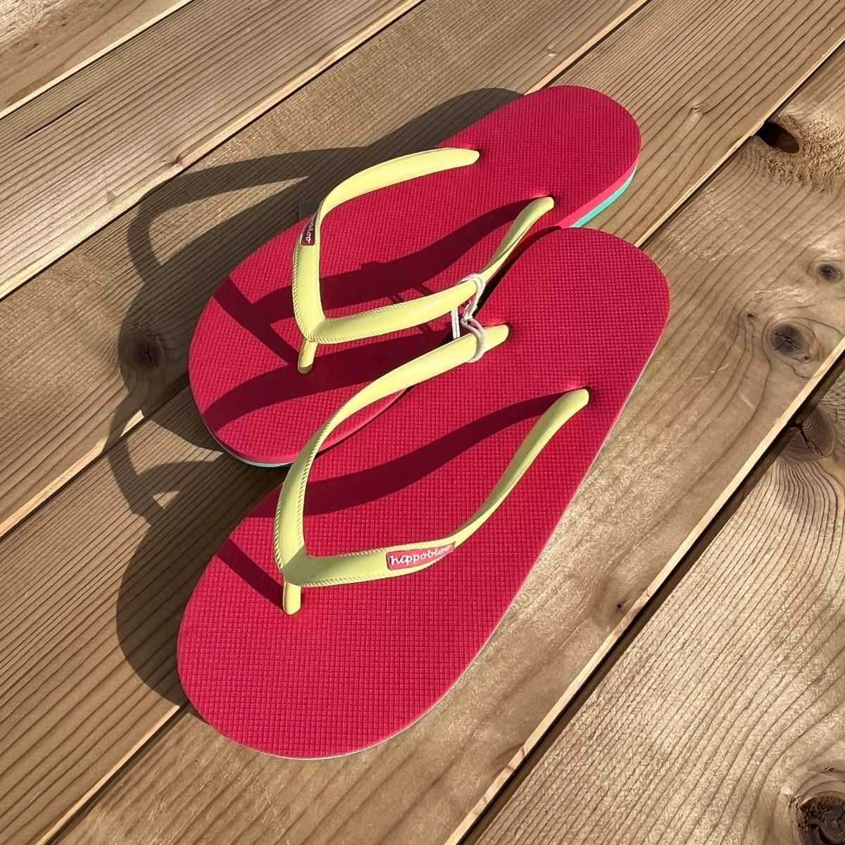 Tongs "IZUBA" - Semelle rose et bleu - Strap jaune clair