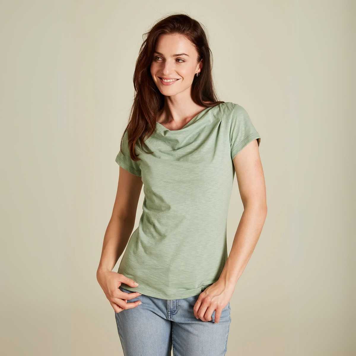 T-shirt col bénitier à manches courtes