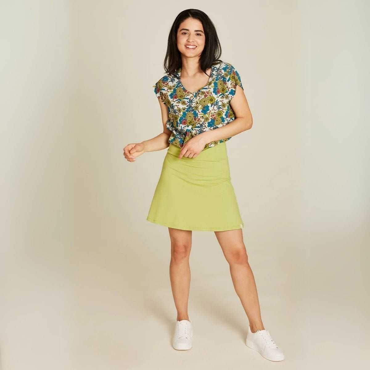 Jupe courte trapèze - Unie ou imprimée