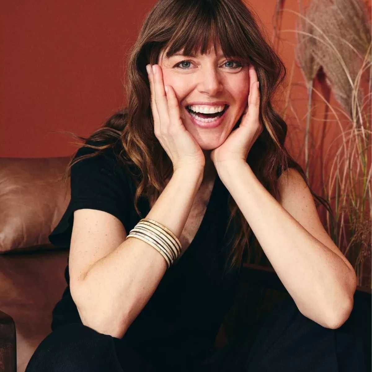 T-shirt "ALINA" 100% lin, col V 