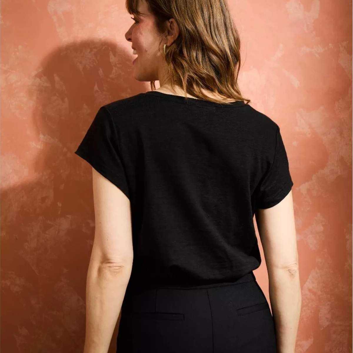 T-shirt "ALINA" 100% lin, col V 