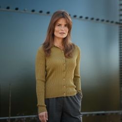 Gilet en tricot côtelé "UNARA" avec col polo – 100 % coton bio