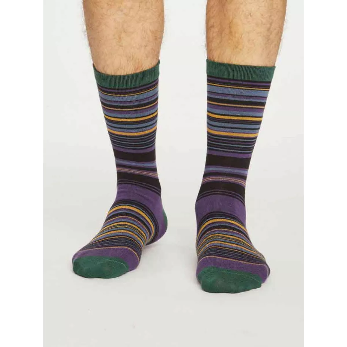 Chaussettes rayées homme en bambou et coton bio vert et violettes